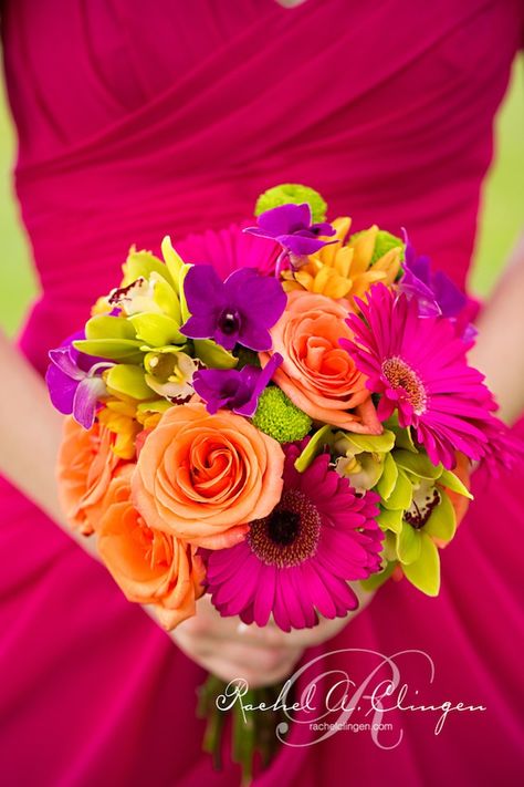 Prom Bouquet Ideas Color Schemes, Prom Bouquet Ideas, Bright Wedding Bouquet, Mexican Inspired Wedding, Wedding Fiesta, Reception Planning, Magenta And Orange, Orange And Pink Wedding, Prom Bouquet