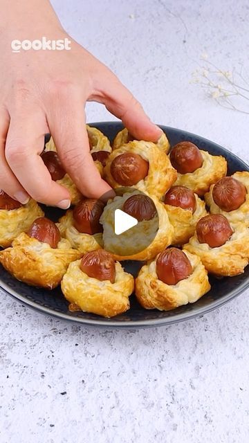 Sausage Puffs, Pigs In Blankets, Recipes Easy Quick, Brunch Drinks, Save Instagram, Feed A Crowd, Sausage And Egg, Fun Foods, Sausage Rolls