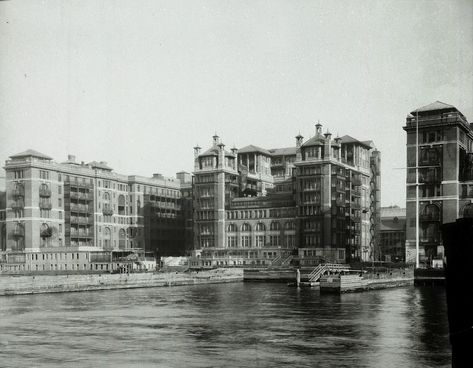 The startling history of Bellevue Hospital, beyond the horror stories, the last resort for the New York unwanted - The Bowery Boys: New York City History New York Hospital, Bellevue Hospital, The Bowery Boys, New York City Hall, Psychiatric Ward, Old New York, Old Hospital, Abandoned Asylums, City Hospital