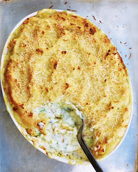 When good quality fish is smoked it needs to be cooked simply to appreciate its fine flavour, and Nathan Outlaw's recipe works a treat. If you find smoked mussels or oysters, add a handful – it’ll take your pie to another level. Chicken And Leek Pie, Sweet Potato Toppings, Leek Pie, Easy Beef Stew, Fish Pie, Chicken Pie, Pot Pies, Smoked Fish, Bbc Good Food Recipes