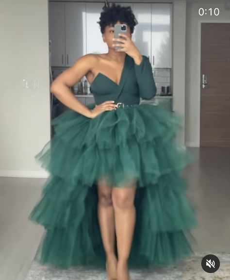 Short Tutu Dress For Women, Color Party Ideas For Adults Outfits, Sneakerball Party Outfits, Sneaker Ball Outfit Ideas, 30th Birthday Outfit, Tulle Outfit, Tulle Skirts Outfit, Lace Dress Classy, Sneaker Ball