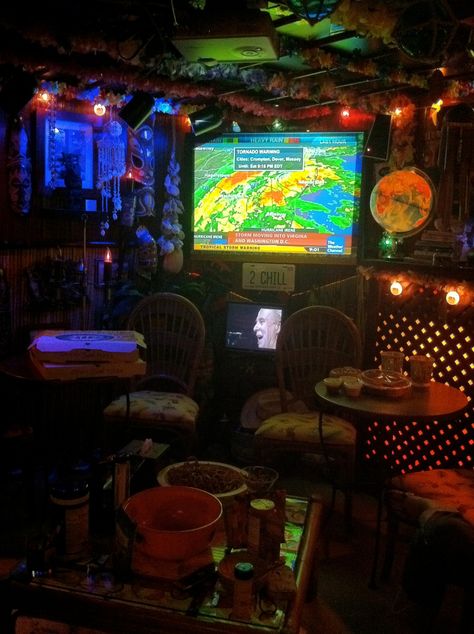 Tracking the hurricane at the Tiki Bar! Basement Hangout Room, Wizard Lair, Sesh Spot, Garage Hangout Ideas, Sesh Room, Hangout Room Ideas, Garage Hangout, Land Aesthetic, Vintage Basement