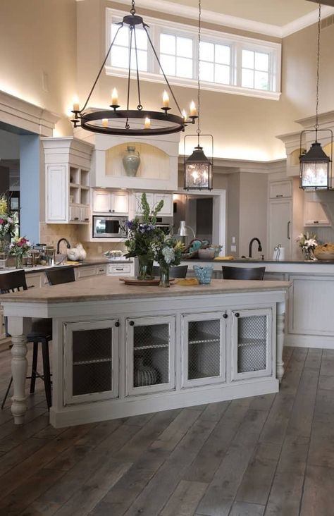 Dapur Rustic, Classic Kitchen, Country Blue, Stunning Kitchens, Traditional Kitchen, White Cabinets, Home N Decor, Beautiful Kitchens, Rustic Kitchen