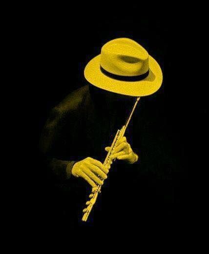 Jazz flute Famous Posters, Arte Jazz, Yellow Photography, Color Splash Photography, Splash Photography, Street Art Photography, Jazz Art, Music Artwork, Musical Art