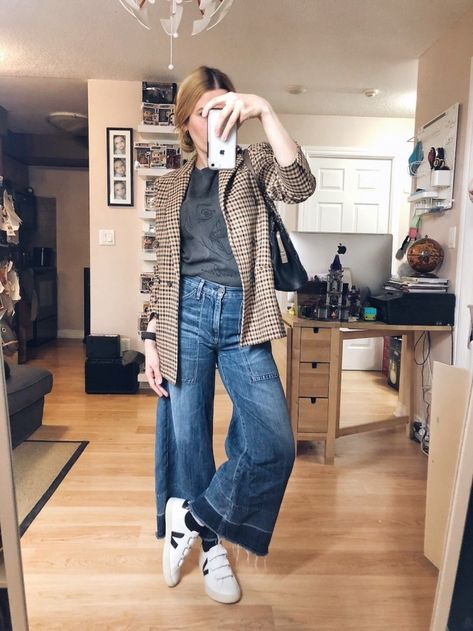 What I Wore this week | Zara Einstein Tee | Wide Leg Jeans | Checkered Blazer | Veja 3 Lock | Chanel bag | livelovesara Wide Leg Jeans Winter, Style Wide Leg Jeans, Wide Leg Jeans Outfit, Checkered Blazer, Looks Jeans, Jeans Outfit Winter, Blazer Outfit, Fashion Weeks, Blazer Outfits