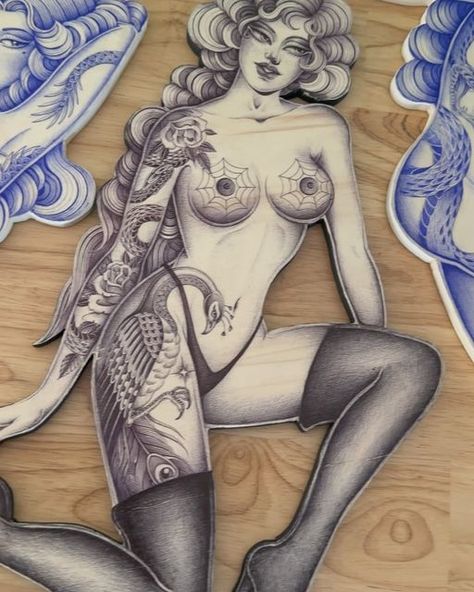 @diletta_lembo on Instagram: "✨Cutouts finally done!✨ done with ballpoint pen on wood and finally on sale!! You can find them on my bigcartel (link in bio ) ❤️   #fineline #finelinetattoo #ballpointpen #traditionaltattos #tigerspitbalm #blackandgraytattoo #fiveleavestattooparlour #salerno" Vintage Women With Tattoos, Pinup Tattoo With Tattoos, Traditional Pinup Tattoo Flash, Ballpoint Pen Tattoo Flash, Traditional Pin Up Girl Tattoos, Money Rose Tattoo, P Tattoo, Tattoo Apprenticeship, Cut Out Art