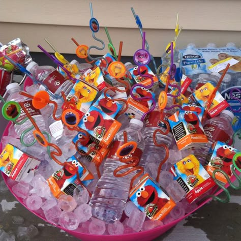 Drinks at Elmo birthday party Sesame Street Birthday Party Ideas Boy, Elmo Birthday Party Boy, Cookie Monster Birthday, Elmo Birthday Party, Sesame Street Birthday Party, Elmo Party, Sesame Street Party, Elmo Birthday, Sesame Street Birthday