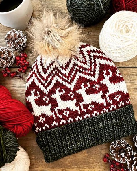 Beanie Knitting Pattern, Reindeer Hat, Beanie Knitting, Holiday Knits, Christmas Hats, Malabrigo Yarn, Christmas Knitting Patterns, Knit Hats, Beanie Pattern