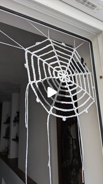 Spider Web Decor, Crochet Spider Web, Crochet Spider, Spider Web Decoration, Decor For Halloween, Spider Webs, Ideas Crochet, Tutorial Diy, Spider Web