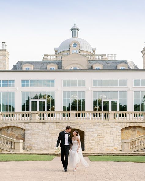 To have & to hold 🤍 B & A at the Olana. - Host: @revel.and.grace Lead photographer: @livbygrace Planner: @lovemadeweddings Venue: @theolanatx Florals: @emilykayefloral Rentals: @marquee_rents Hair: @getprettygals Dresses + Veils: @bblewisville Makeup: @iam.itzelg @facesbyitzel Cake: @blushandwhiskbakery Models: @benandashton - #theolana #weddingphotographer #classicwedding #blackandwhiteweddingphotography #dallasweddings #floridaweddingphotographer #tampawedding #classicwedding #t... The Olana, Dallas Wedding, Wedding Classic, Big Day, Veil, Wedding Photographers, Models, Photographer, Cake