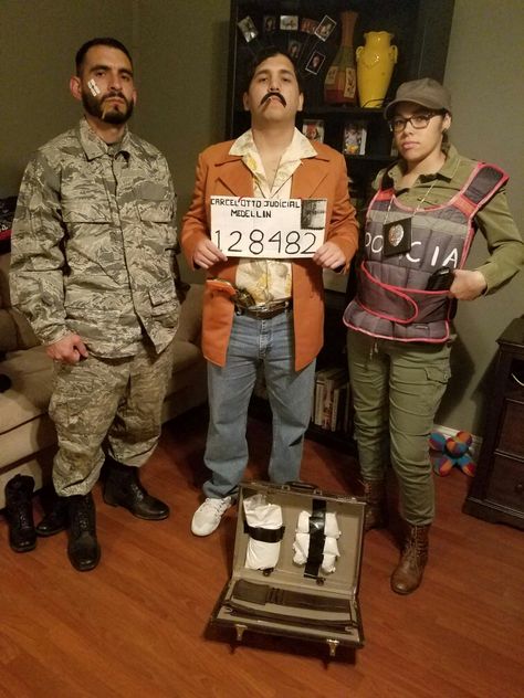 Ted Bundy Costume, Narco Halloween Costume, Pablo Escobar Halloween Costume, Narco Costume, Pablo Escobar Costume, Latin Party, Hispanic Aesthetic, Homecoming Court, Something Creative