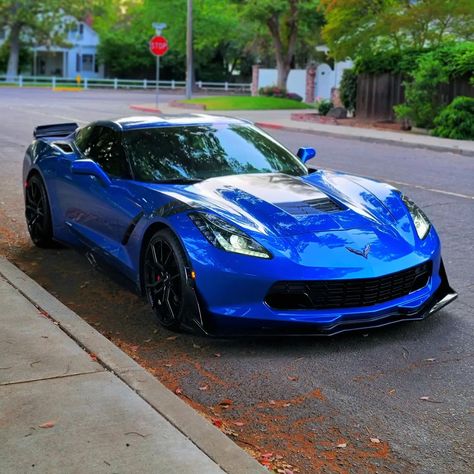 Blue Corvette, 2014 Corvette Stingray, Corvette C7 Stingray, 2013 Corvette, Harley Davidson Artwork, Luxury Cars Audi, C7 Corvette, Corvette Zr1, Corvette C7