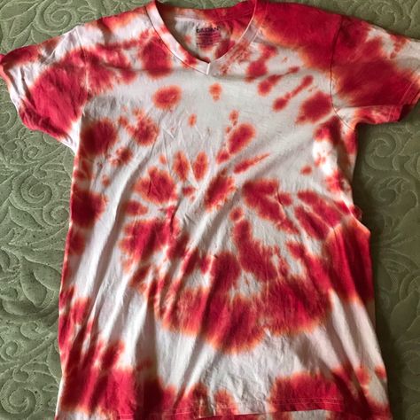 This Is A Red And White Homemade Tie Dye Done On A White Gildan T-Shirt, Size Medium. Never Worn. Tie Died Tshirts, Homemade Tie Dye, Red Tie, Tie Dye Shirt, Dye Shirt, White Tie, Shirt Men, Red White, Red And White