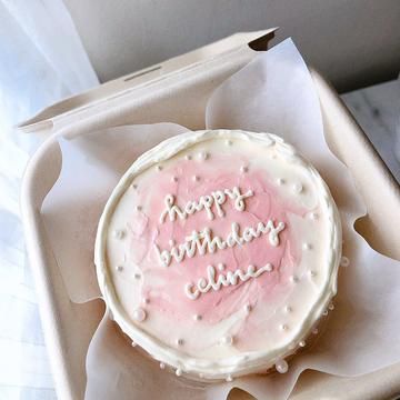 Desain Bento Cake Aesthetic, Kue Bento Cake Aesthetic, Cake Bento Design, Korean Bento Cake Aesthetic, Bento Cake Aesthetic, 16 Wishes, Petite Cakes, Petal Cake, Fondant Cake Designs