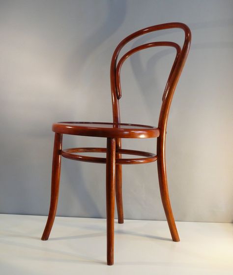 For sale: Bentwood chair, 1920s | #vntg #vintage 1920s Furniture, Bentwood Chairs, Bent Wood, Furniture Designer, Wishbone Chair, Wild West, Chair Design, Vintage Design, I Hope