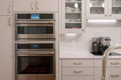 A microwave/convection oven over a wall oven makes a powerful combo and save space in your kitchen. Modern Farmhouse Ideas, Microwave Convection Oven, Bread Oven, Cream Kitchen, Farmhouse Ideas, Bathroom Reno, Reno Ideas, Convection Oven, Luxury Kitchens