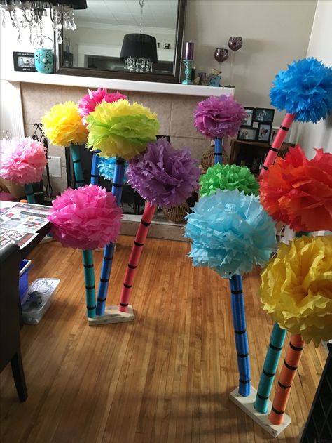 Dr Seuss Trees, Lorax Trees, Dr Seuss Decorations, Lorax Birthday, Truffula Tree, Tree Props, Truffula Trees, Welcome To Kindergarten, School Door Decorations