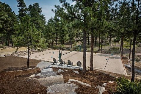 Home Volleyball Court, Outdoor Volleyball Court, Volleyball Court Backyard, Backyard Volleyball, Outdoor Volleyball, Beach Volleyball Court, Dream House Aesthetic, Sand Volleyball Court, Volleyball Court