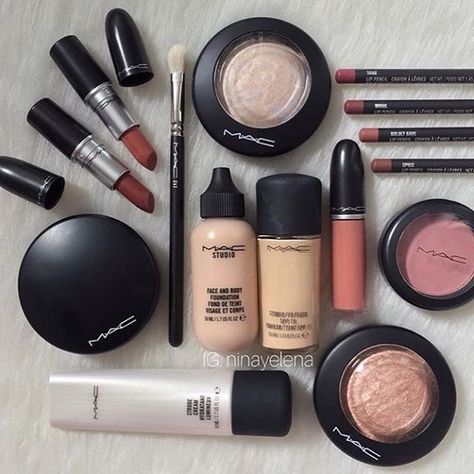 #MACDay ❤️ Make Up Collection, Makeup Tools Products, Yellow Makeup, Makeup Drawer Organization, Makeup Haul, Makeup Obsession, Mac Makeup, Luxury Makeup, Makeup Items