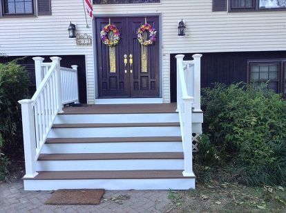 Front porch step makeover! Before, horrible, trip hazard, crumbling, sinking, haunted house feeling for sure! You can see the 'new' block just sitting there - it had been there for some time, as my DH thought he could rebuild the steps himself. Being a guitar player, not the best use of his hands. It was not a good idea to use salt on the steps in winter, as that contributed to the deterioration of the blocks. So, this was the year to finally bite the bullet, and share my idea with a… Porch Steps Ideas, Step Makeover, Front Porch Step, Front Porch Stairs, Front Door Steps, Porch Stairs, Front Porch Steps, Stairs Renovation, Front Stairs