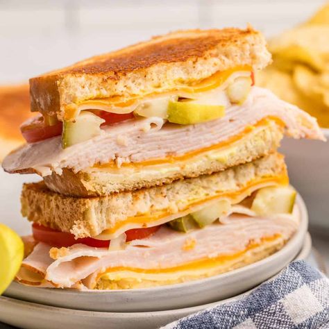 Turkey Melt Turkey Melts In Oven, Cheese Melt Sandwich, Turkey Melt Sandwich, Melted Cheese Sandwich, Turkey Slices, Turkey Melt, Chicken Parmesan Sandwich, Cheese Melt, Crock Pot Bread