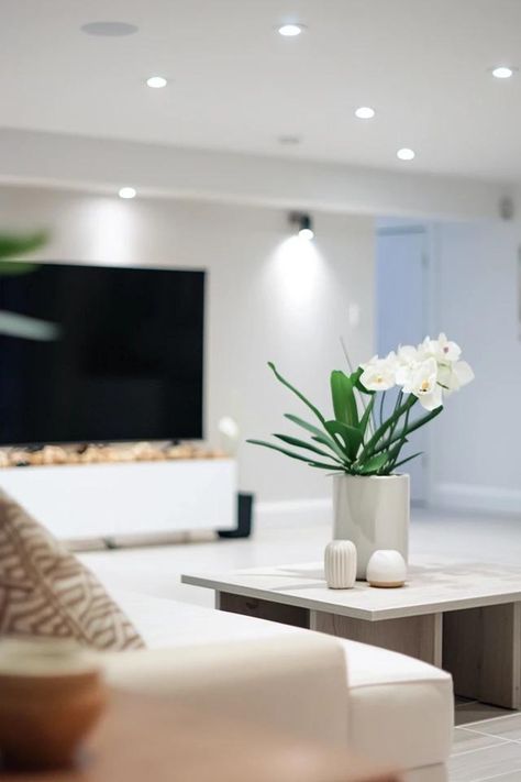 How To Brighten Up A Basement Without Windows: Lighting Solutions Brighten A Room With No Windows, Brighten Basement With No Windows, Basement No Windows, Brighten Up A Basement, Pool Porch, Dorm Room Wall Art, Deck Dining, Porch Windows, Industrial Minimalist