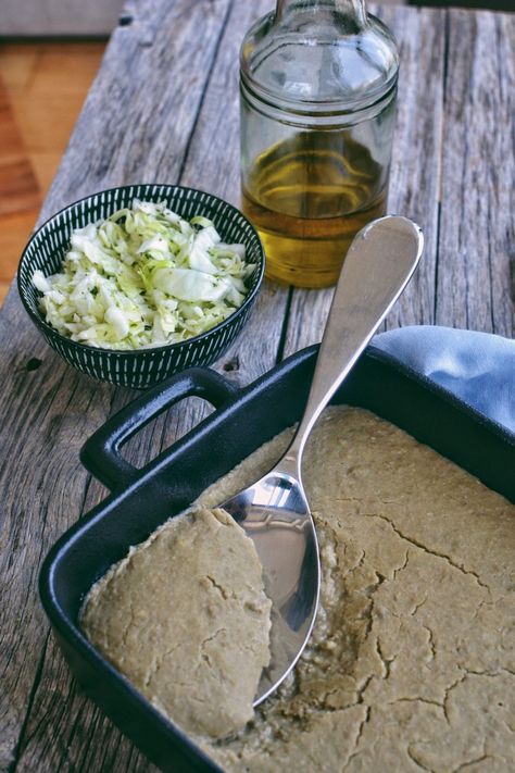 Lebanese Mujaddara – Mrs Clueless Lebanese Flat Bread, Vegan Lebanese, Basic Dough Recipe, Lebanese Chicken, Italian Rice, Salad Sauce, Green Lentils, Lebanese Recipes, Cabbage Salad