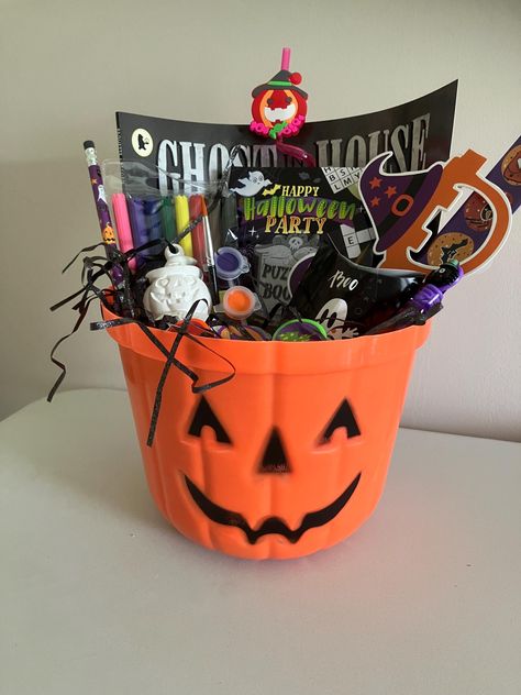 Treat Basket, Halloween Baskets, Basket Fillers, Happy House, Young At Heart, Hallows Eve, Trick Or Treat, Halloween Party, Party Favors