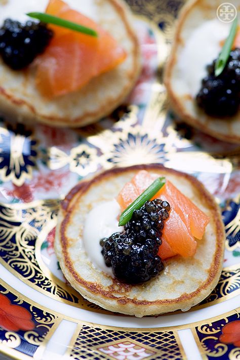 Caviar Blinis, Gail Simmons, Caviar Appetizers, Appetizer Menu, Smoked Brisket, Healthy Bites, God Mat, Think Food, Small Bites