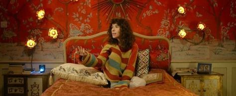 Paddington Movie, Paddington Film, Colorful Eclectic Home, Sally Hawkins, Colorful House, Brown House, Paddington Bear, Movie Room, Red Wallpaper