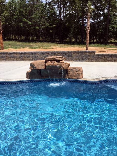 Diy Pool Waterfall, Pool Waterfall Diy, Swimming Pool Fountains, Swimming Pool Waterfall, Pool Water Features, Pool Fountain, Pool Waterfall, Diy Pool, Rock Pools