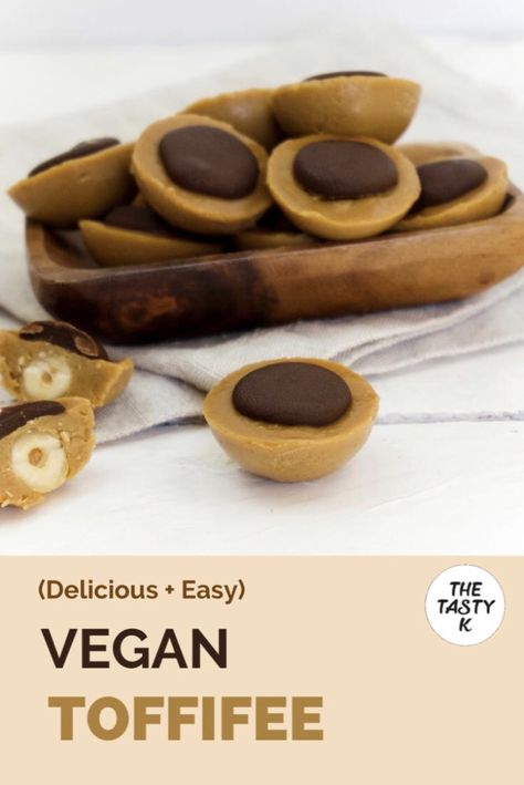 Vegan Toffifee / Toffifay? Yes, you’ve heard right! I’ve created a vegan and healthier version of my favorite childhood treat! #vegan #vegandessertrecipes #vegandessert #vegansnack #toffee #toffifee #vegantreats #healthylifestyle #veganfoodshare #veganlifestyle #toffeerecipes #deliciousveganrecipes #veganfood #plantbasedrecipes Vegan Recipes Gluten Free, Gluten Free Dessert, Recipes Gluten Free, Vegan Candies, Vegan Gluten Free Recipes, Vegan Dessert Recipes, Vegan Treats, Paleo Dessert, Vegan Sweets