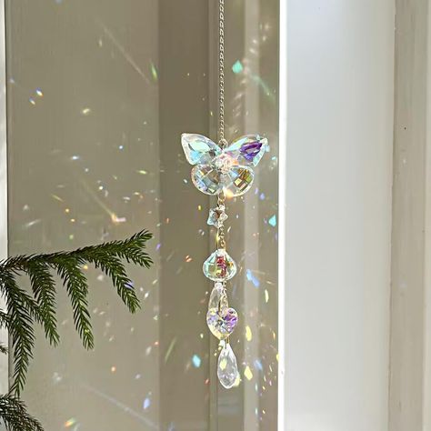 PRICES MAY VARY. The Crystals Sun Catchers is premium quality K9 crystal, super sparkly in beautiful butterfly lovely shape. Perfect Rainbow Maker wonderful decoration for kids room Weddings, party, cars, garden, Tree Decorations, Chandeliers. Just hang it in a sunny window and watch the magical rainbow cascade around your room The sparkling window rainbow maker bring you and your family a happy good mood. And add a touch of elegance to your home or office decor with the butterfly crystal suncat Rainbow Catcher, Crystals For Kids, Suncatchers Diy, Book Rainbow, Crystal Butterflies, Crystal Room Decor, Crystal Suncatchers Diy, Butterfly Wind Chime, Sun Catcher Window