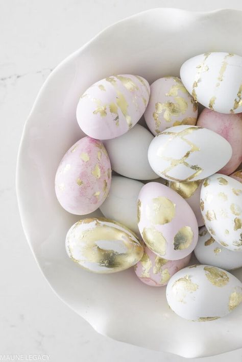 15  Creative Easter Egg Ideas for Your Family Aesthetic Easter Eggs, Easter Eggs Aesthetic, Eggs Aesthetic, Easter Party Table, Gold Easter Eggs, Easter Aesthetic, Aesthetic Easter, Easter Egg Coloring Pages, Creative Easter Eggs