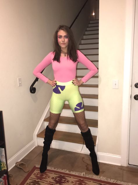 Patrick Star Costume Goals Patrick Star Costume, Costumes For Teenage Girl, Easy College Halloween Costumes, Best Group Halloween Costumes, Spongebob And Patrick, Diy Costumes Women, Bff Halloween Costumes, Star Costume, Halloween Costumes College Girls