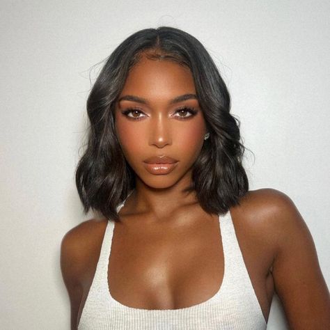 Black Women Bob Hairstyles Mid Length, Short Wavy Bob Black Women, Shoulder Length Hair Black Women, Fluffy Bob Black Women, 2015 Hair, Short Weave Hairstyles, Curled Bob, Hair Goal, Sew In Hairstyles