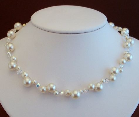 Perle e Cristalli Necklace  Swarovski Pearls and by KarinAllie, $40.50 Diy Pearl Jewelry, Braid Jewelry, Fancy Jewelry Necklace, Pretty Jewelry Necklaces, Pretty Please, Pearl Necklace Designs, Necklace Swarovski, Diy Bracelet Designs, White Pearl Necklace