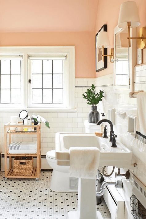 Brighten Up Any Room With A Flattering Peach Paint Color | WOW 1 DAY Painting Baie Vintage, Blush Bathroom, Design Interior Baie, Black And White Tile, Casa Retro, White Wainscoting, Bathroom Refresh, Bad Inspiration, Decor Baie