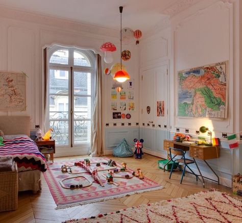 GCG architectes Anthropologie Kids Room, French Kids Room, Colorful Adult Bedroom, Cottagecore Kids Room, Wes Anderson Decor, Eclectic Kids Room, First Apartment Decorating, Kids Room Inspiration, Parisian Apartment