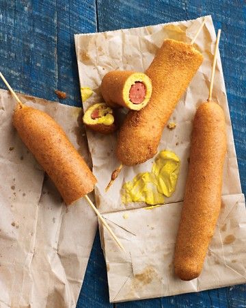 Corn dogs. YUM! Love them with veggie dogs too! Texas Corn, Baked Corn Dogs, Corn Dogs Recipe, Corndog Recipe, Baked Corn, Corn Dog, Corn Dogs, Skewers, Martha Stewart