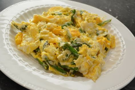 Blog - What's Cooking Ella Asparagus Scrambled Eggs, Eggs And Asparagus Recipes, Asparagus And Eggs Breakfast, Eggs With Asparagus, Asparagus For Breakfast, Asparagus Breakfast Recipes, Eggs And Asparagus, Asparagus Eggs, Asparagus Breakfast