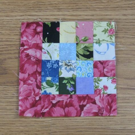 Log Cabin Quilting, Cabin Quilt Block, 16 Patch Quilt, 4 Patch Quilt, Sewing Patchwork, Log Cabin Quilt Pattern, Log Cabin Quilt Blocks, Four Patch, Scrappy Quilt Patterns