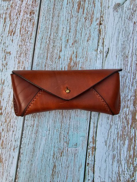 Leather Glasses Case, Handmade Christmas Gifts, Color Tag, Leather Gifts, Eye Wear Glasses, Spiritual Jewelry, Handcrafted Leather, Nice Leather, Glasses Case