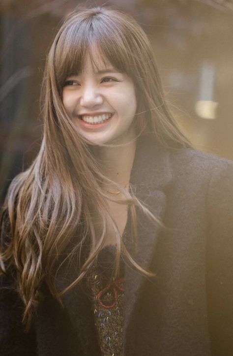 Blackpink House, Lisa Hair, Lisa Bp, Lisa Blackpink Wallpaper, Lalisa Manobal, Aesthetic Beauty, Jennie Lisa, Lalisa Manoban, Blackpink Lisa