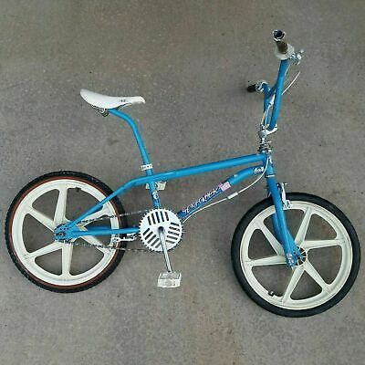 Bmx Bikes For Sale, Old School Bmx Bikes, Bmx 20, Dyno Bmx Old School, Gt Bmx, Gt Bmx Old School, 80s Bmx Bikes Old School, Vintage Bmx Bikes, Bmx Racing