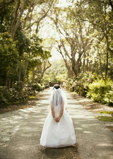 1st Communion Photo Ideas, Communion Picture Ideas, 1st Communion Picture Ideas, First Holy Communion Photography, 1st Communion Photoshoot, First Communion Picture Ideas, First Communion Photo Ideas, Holy Communion Photoshoot, First Communion Pictures