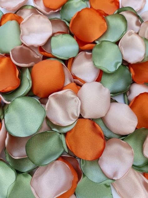 Green And Burnt Orange Wedding, Burnt Orange Weddings Decorations, Green Rose Petals, Orange Wedding Decorations, Green And Burnt Orange, Orange Wedding Cake, Orange Wedding Themes, Burnt Orange Wedding, Petal Toss