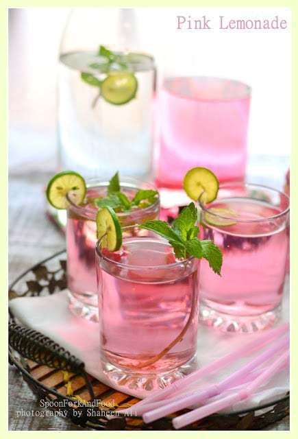 PINK LEMONADE Recipe | Spoon Fork And Food Cocktail Simple Syrup, Popular Summer Drinks, Pink Lemonade Recipes, Strawberry Snacks, Simple Syrup Cocktails, Indian Drinks, Iftar Recipes, Tandoori Masala, Lemonade Drinks