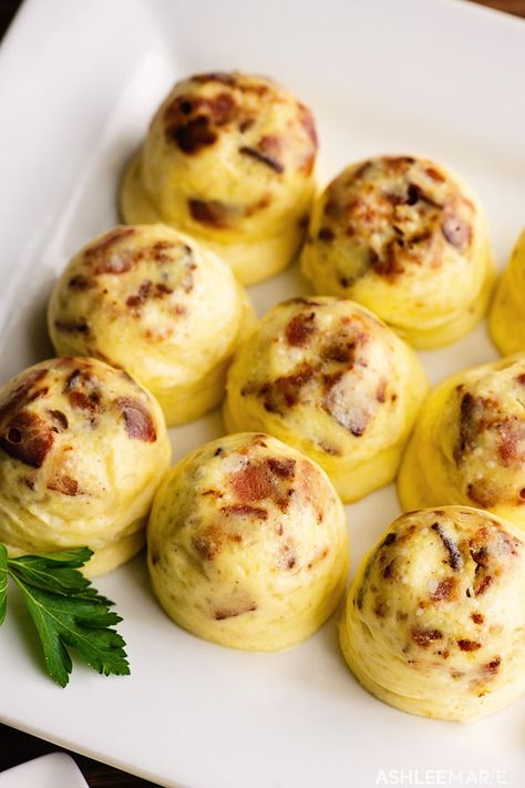 Bacon Egg Bites Instant Pot, Instant Pot Sous Vide Egg Bites, Egg Bites Starbucks Instant Pot, Egg Sous Vide Bites, Instant Pot Egg Bites Starbucks, Starbucks Bacon Gruyere Egg Bites Recipe, Starbucks Gruyere And Bacon Egg Bites, Copycat Bacon Gruyere Egg Bites, Bacon Egg Bites Starbucks