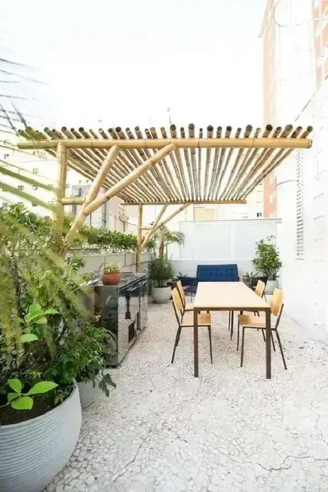 Bamboo Diy, Bamboo Building, Bamboo House Design, Bamboo Structure, Bamboo Decor, Backyard Garden Landscape, Bamboo House, Bamboo Garden, Patio Decorating Ideas On A Budget